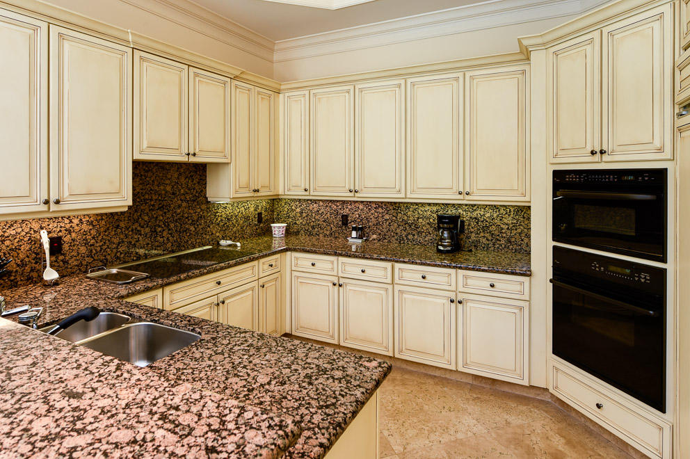 OCEAN PARK H W ROBBINS - Residential