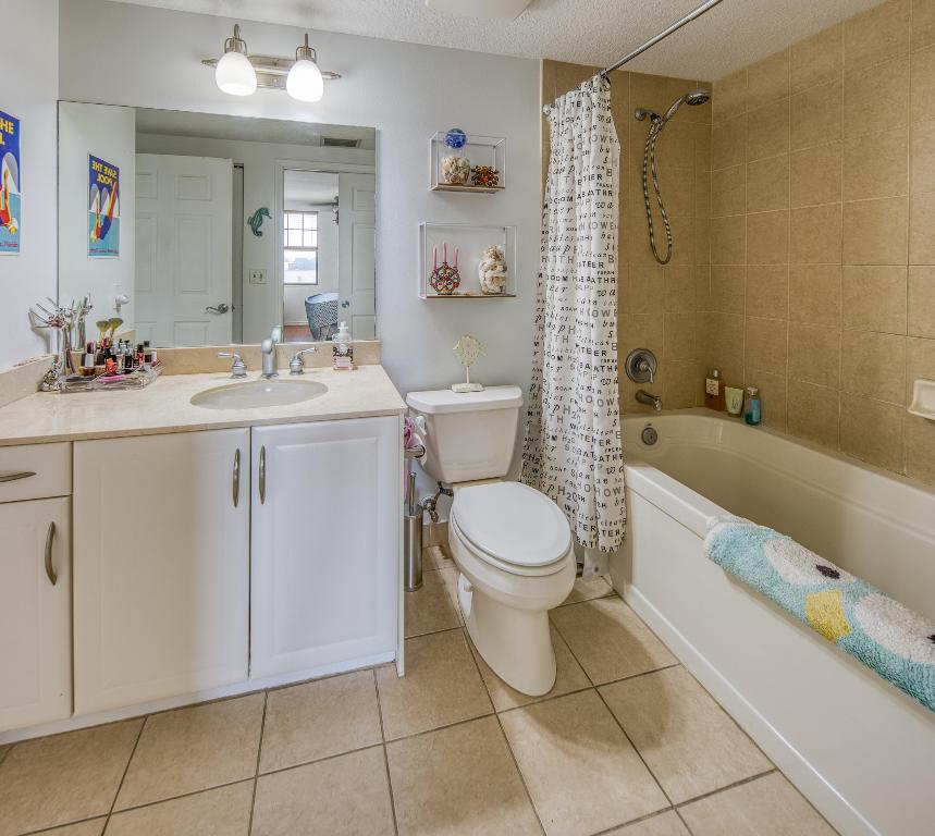 LUCERNE CONDO - Residential