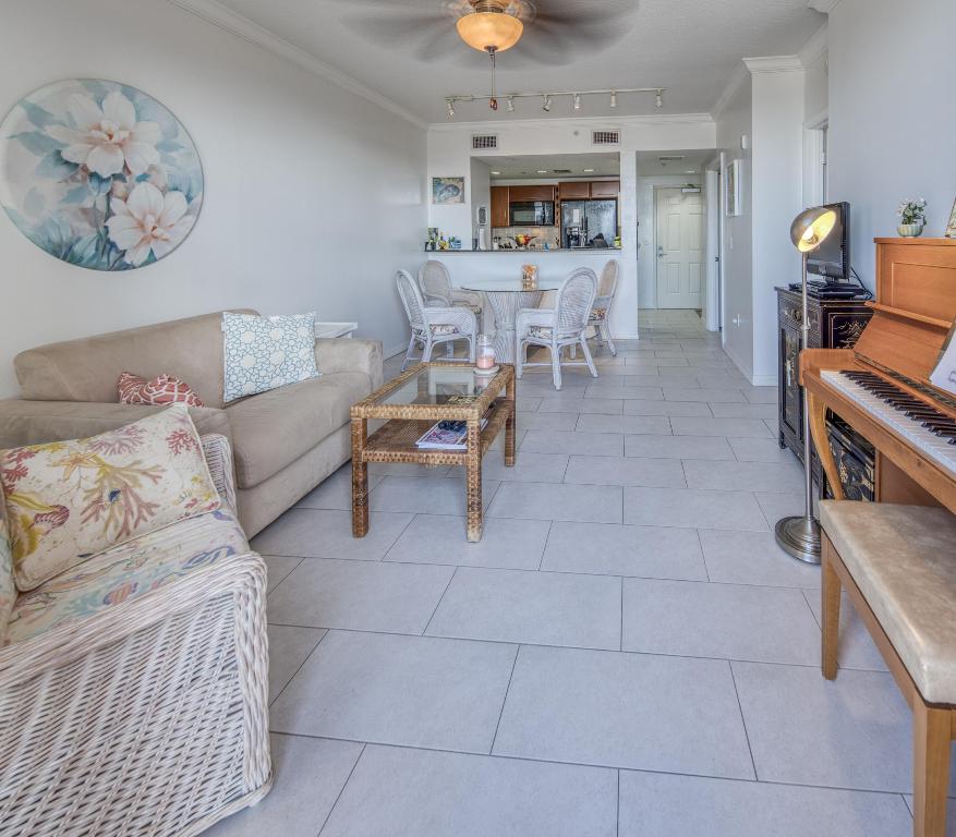 LUCERNE CONDO - Residential