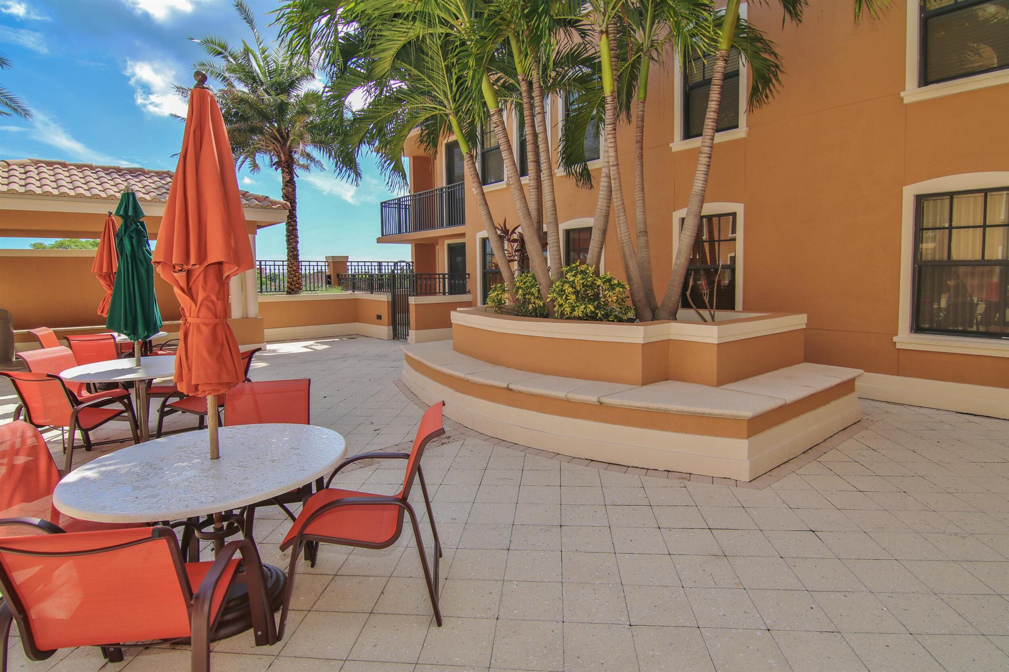 LUCERNE CONDO - Residential