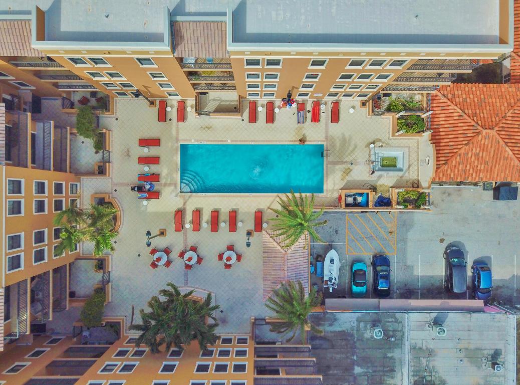 LUCERNE CONDO - Residential