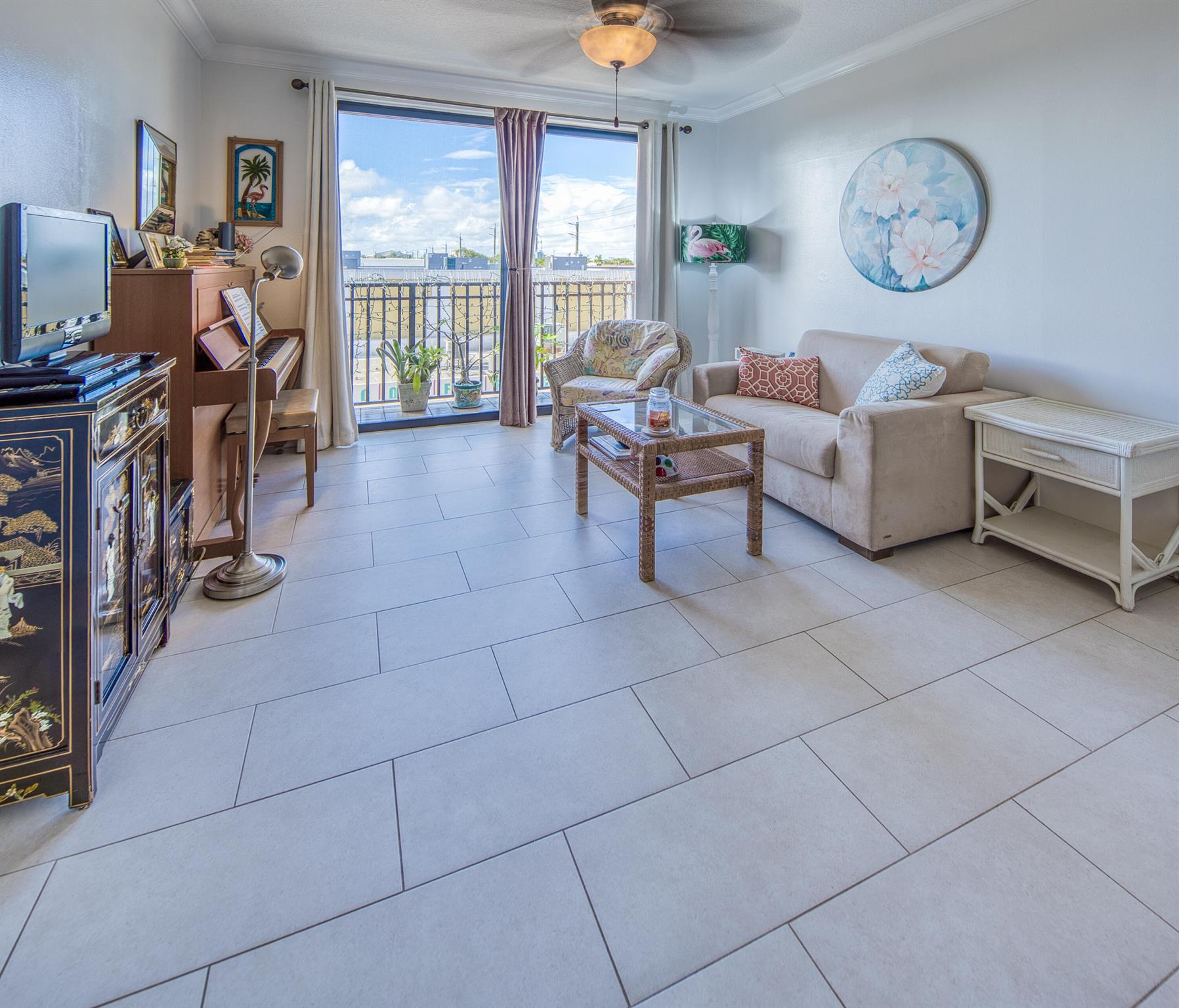 LUCERNE CONDO - Residential