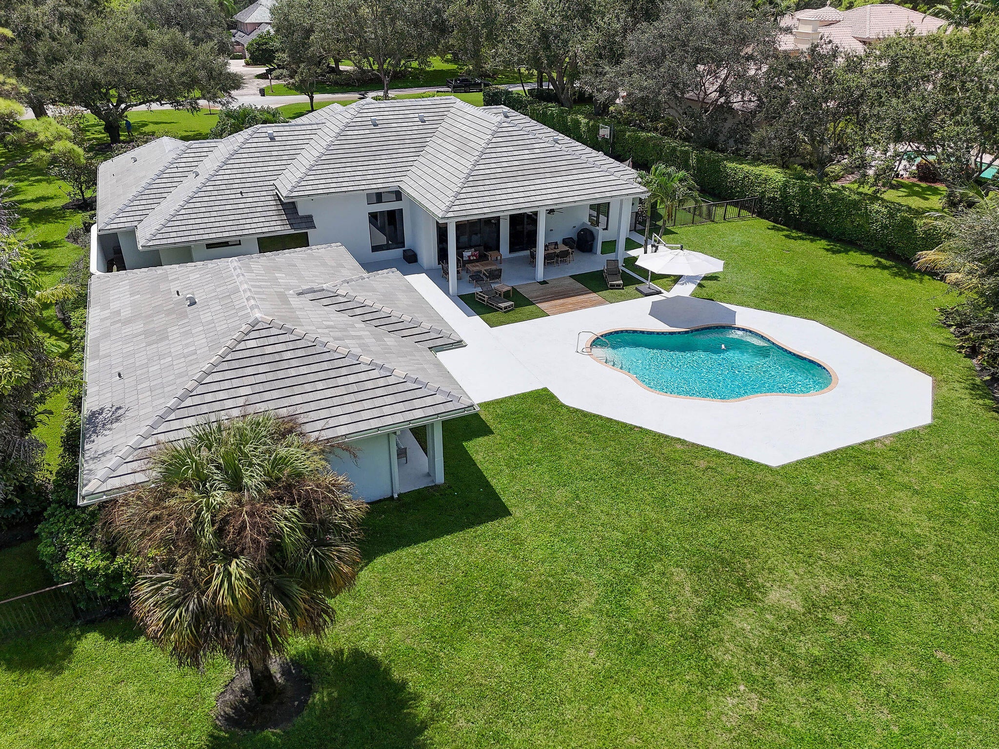 Properties 5664 High Flyer Road S