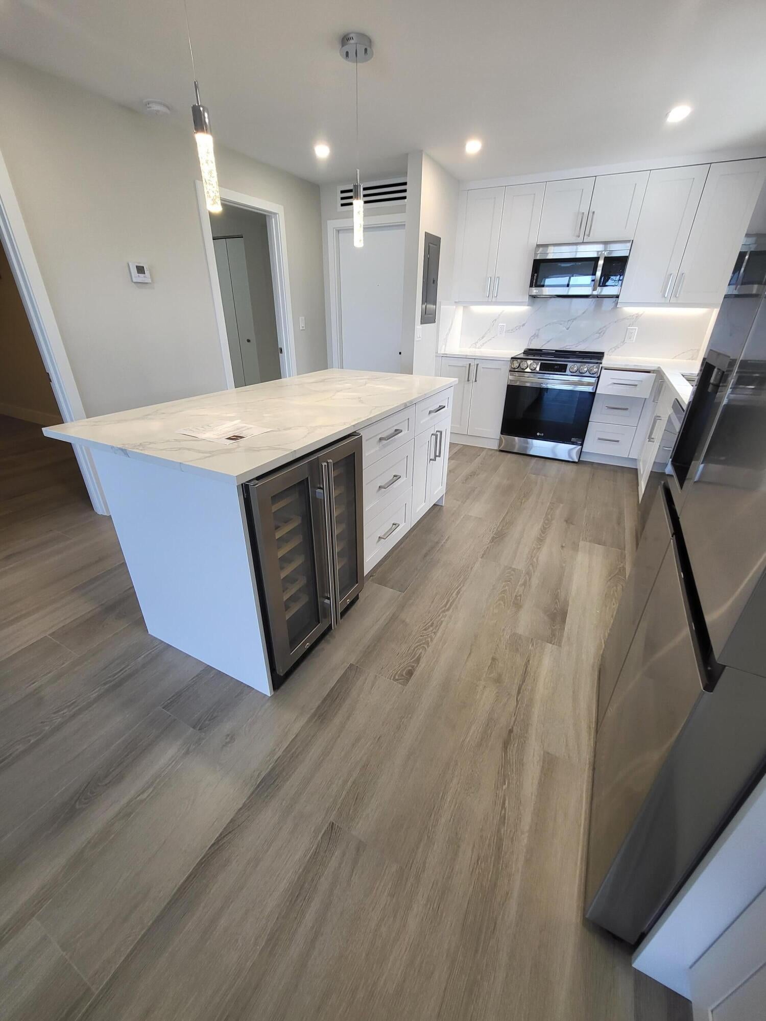 3100 NE 49th Street 701
