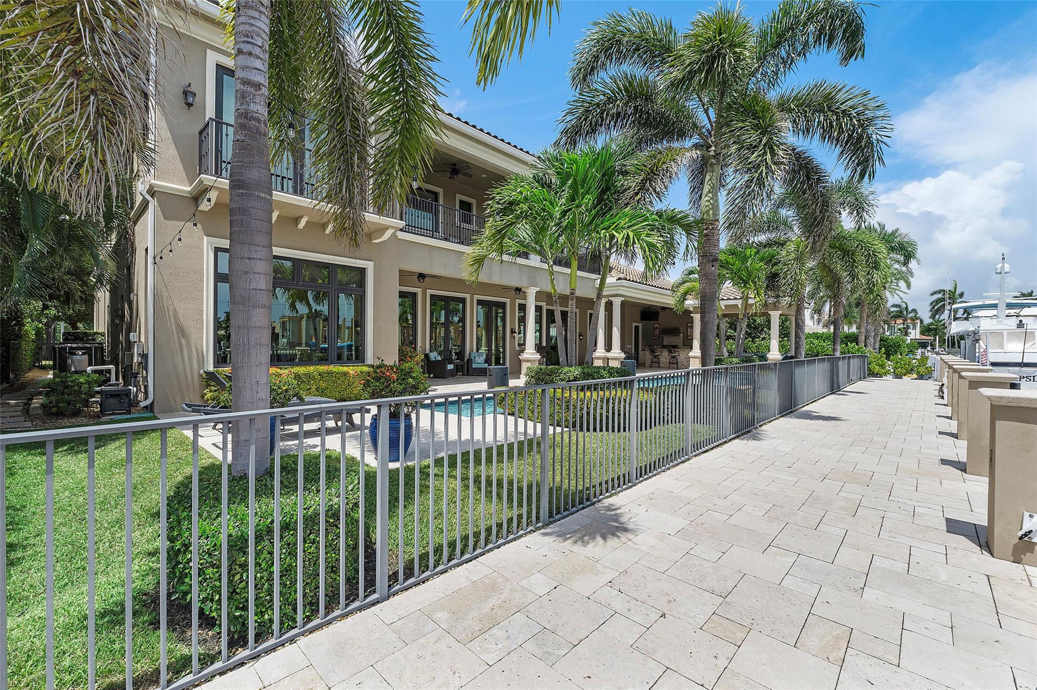 Lighthouse Point 6th Sec - Residential