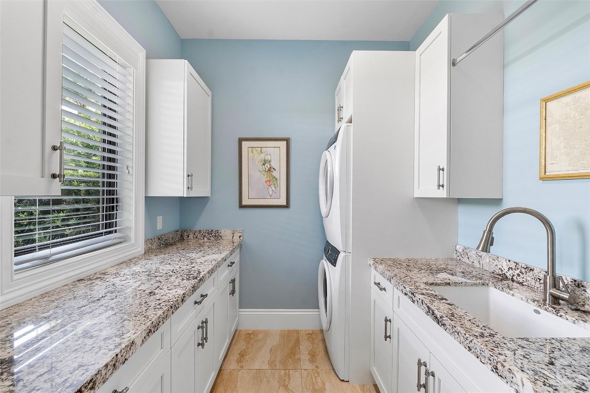 Lighthouse Point 6th Sec - Residential