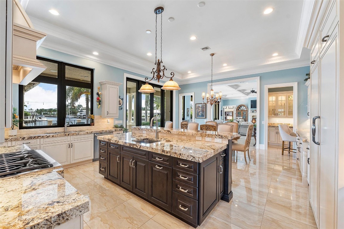 Lighthouse Point 6th Sec - Residential