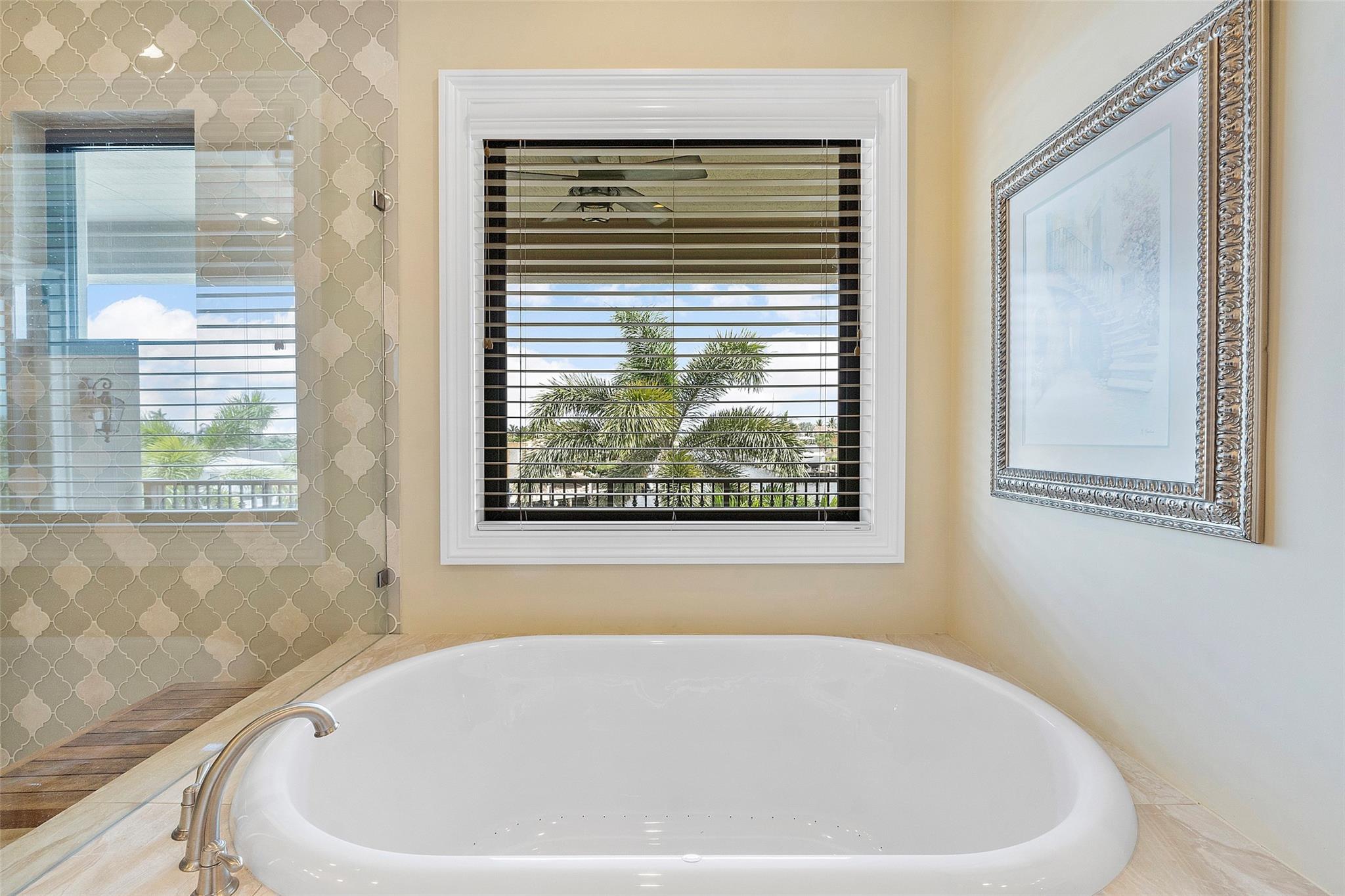 Lighthouse Point 6th Sec - Residential