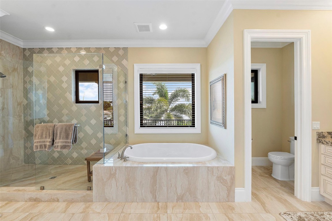 Lighthouse Point 6th Sec - Residential