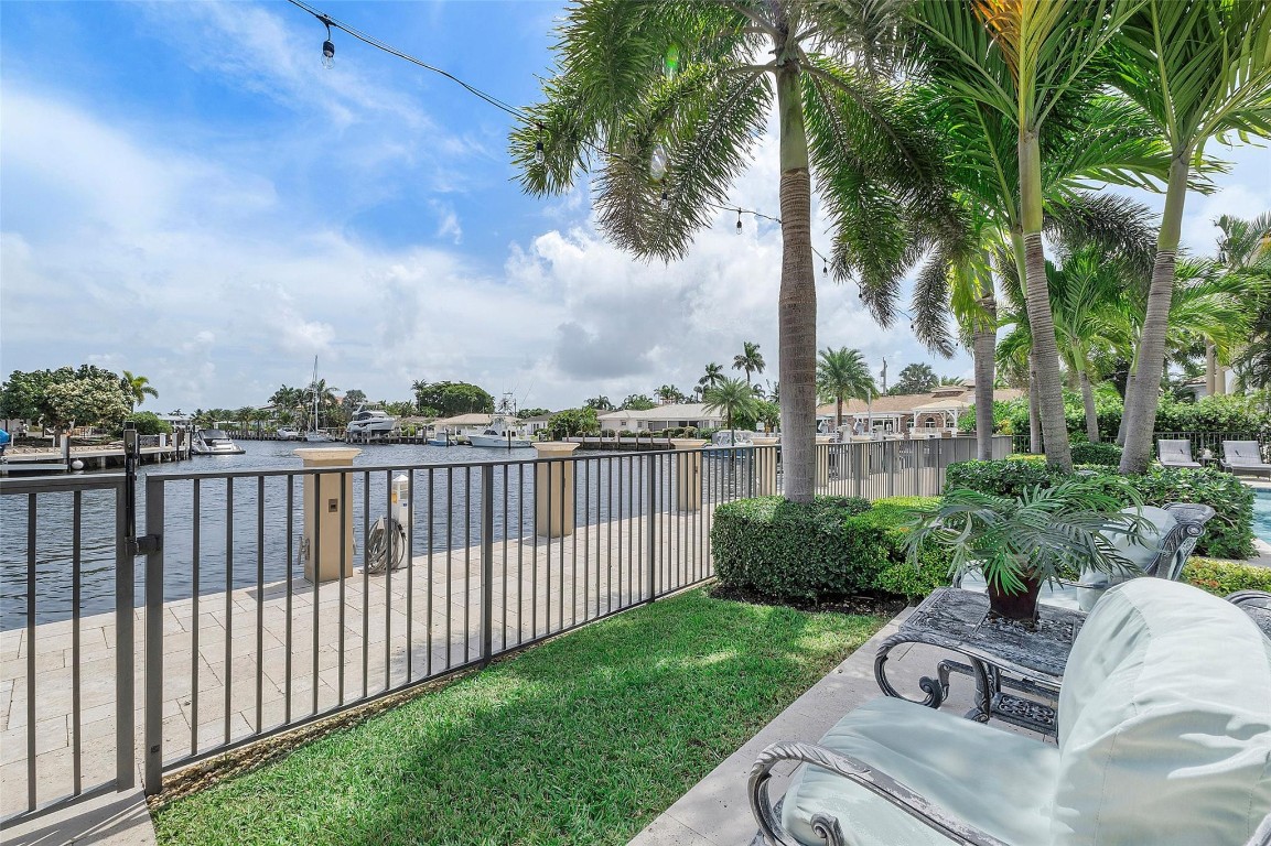 Lighthouse Point 6th Sec - Residential