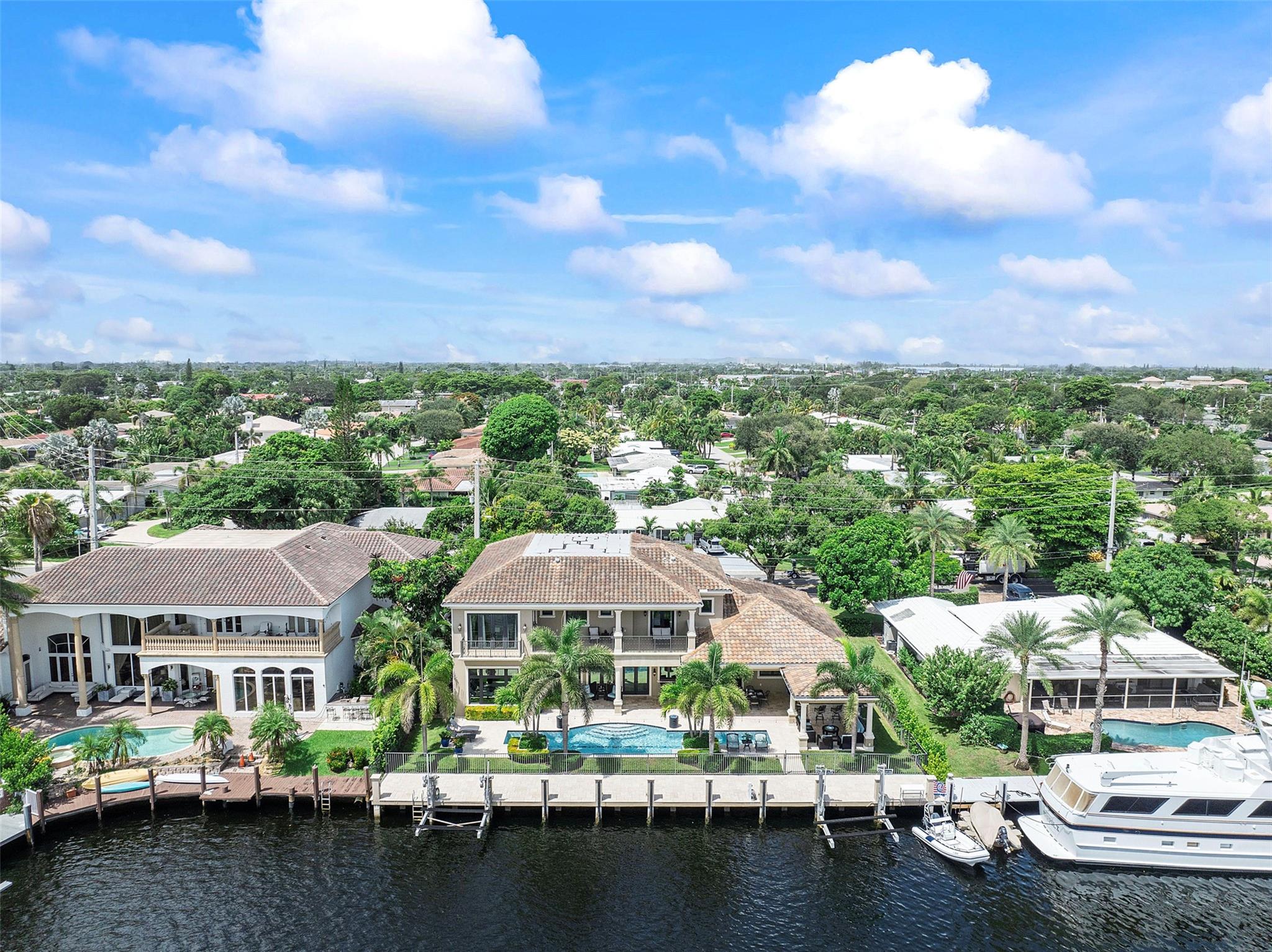 Lighthouse Point 6th Sec - Residential