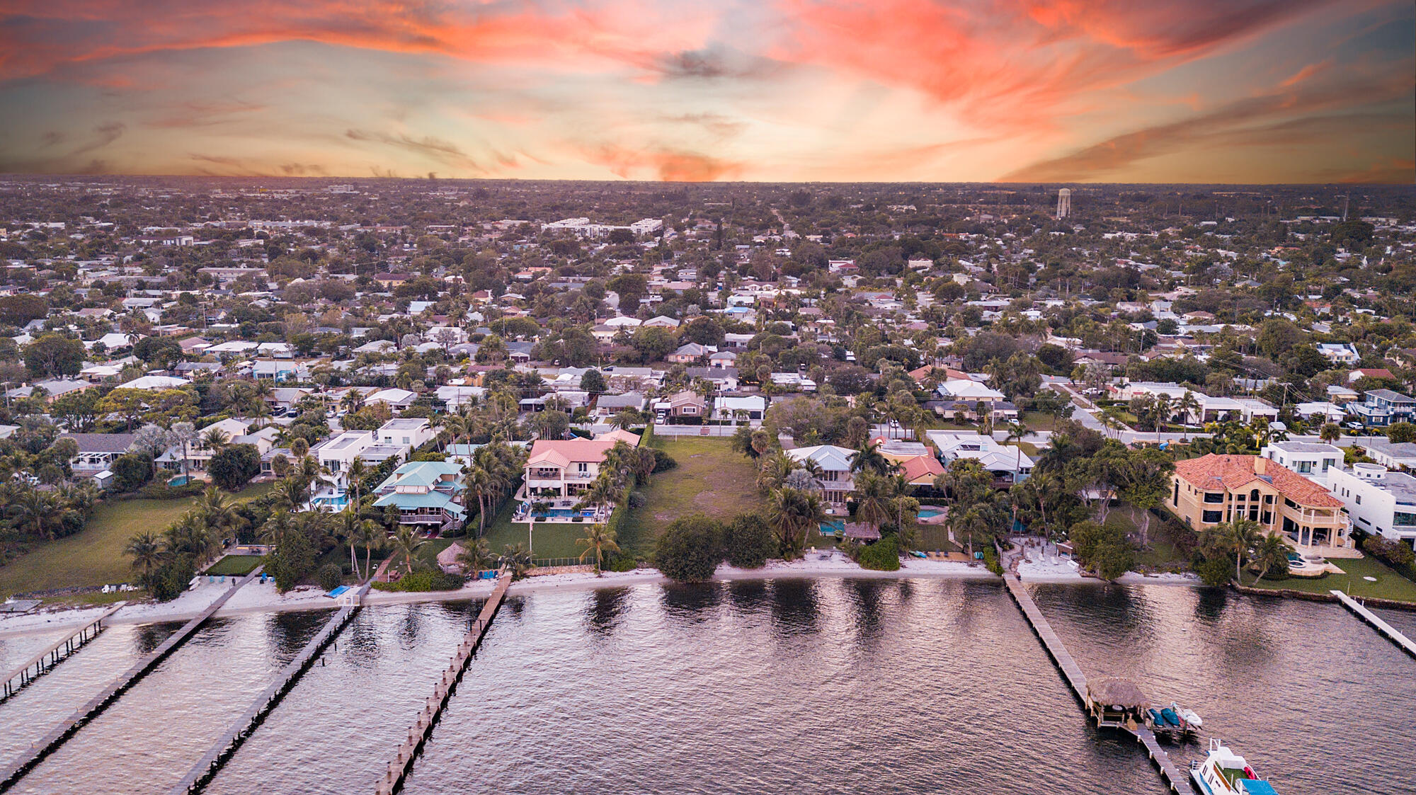 NORTH LAKE WORTH - Land