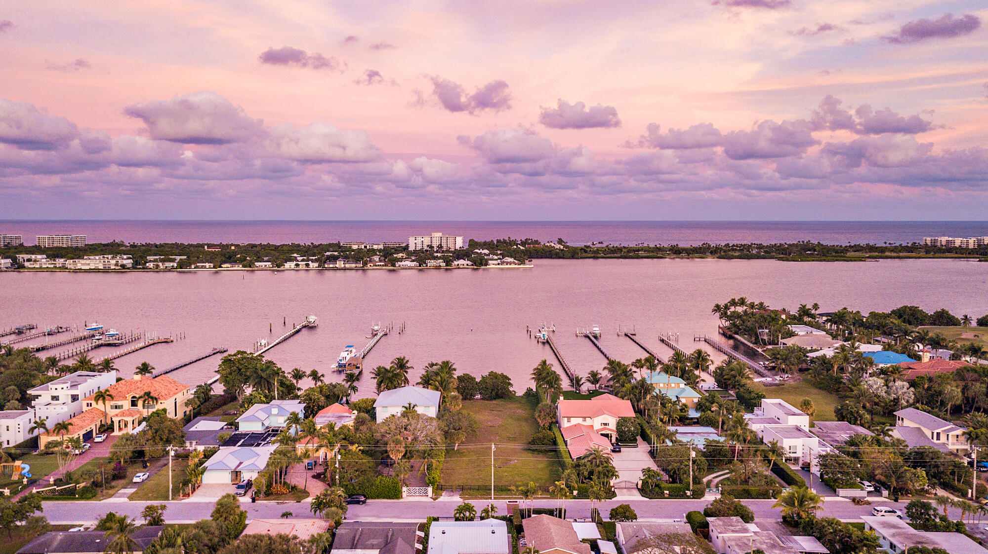 NORTH LAKE WORTH - Land