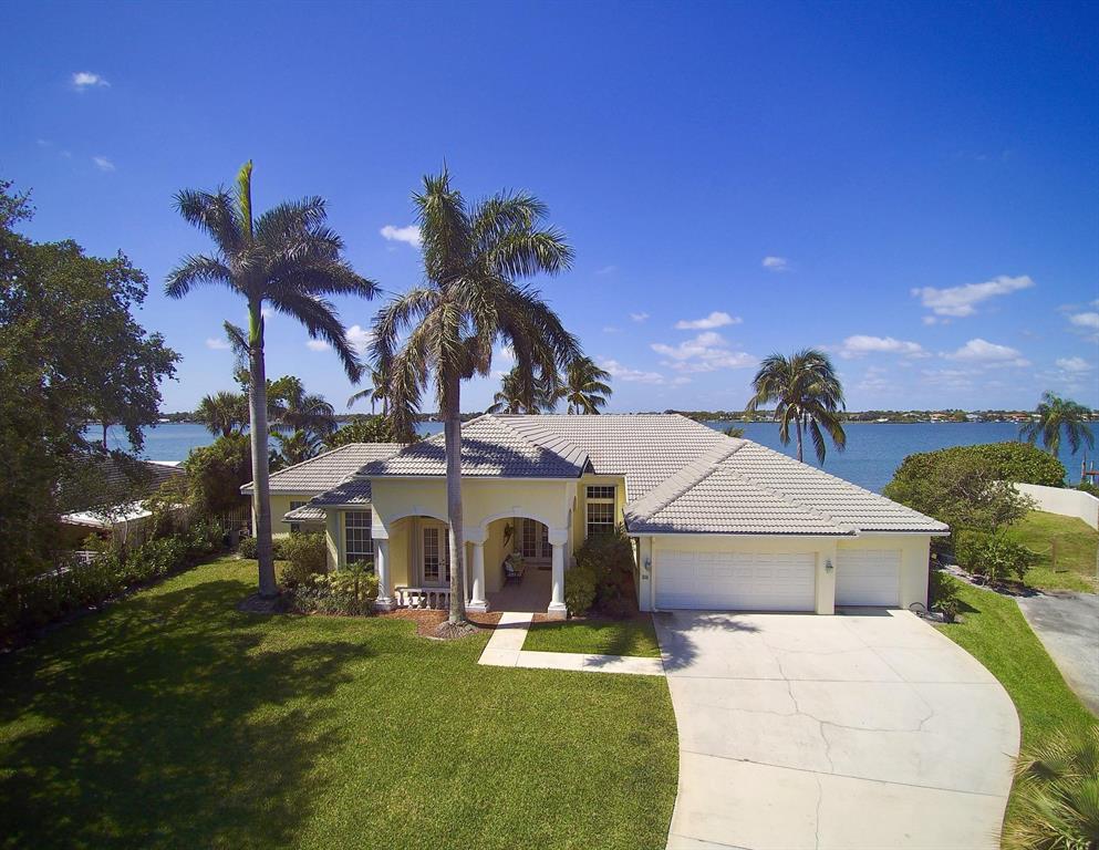 ANCHORAGE POINT - Residential