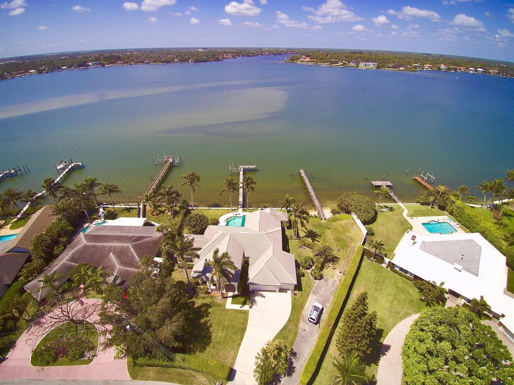 ANCHORAGE POINT - Residential