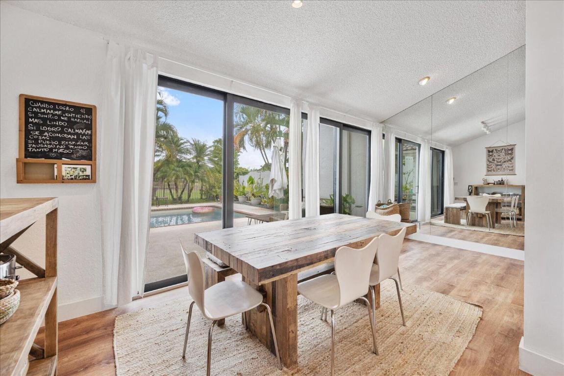 WINDSOR WAY 2 - Residential Lease