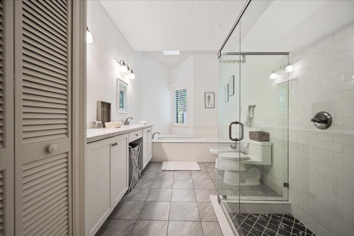 WINDSOR WAY 2 - Residential Lease