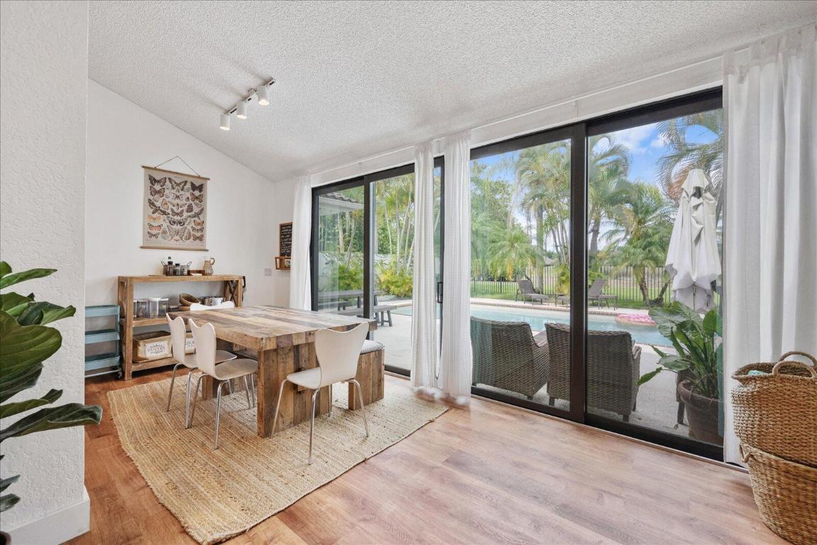 WINDSOR WAY 2 - Residential Lease