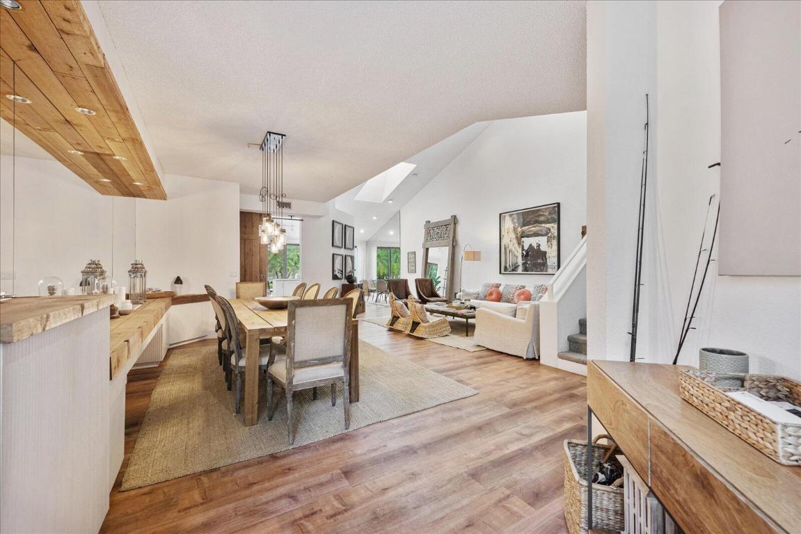 WINDSOR WAY 2 - Residential Lease