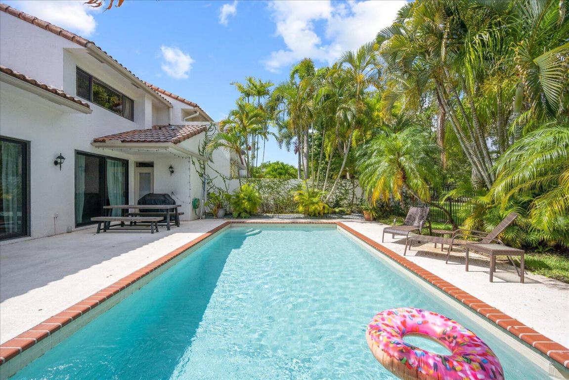 WINDSOR WAY 2 - Residential Lease