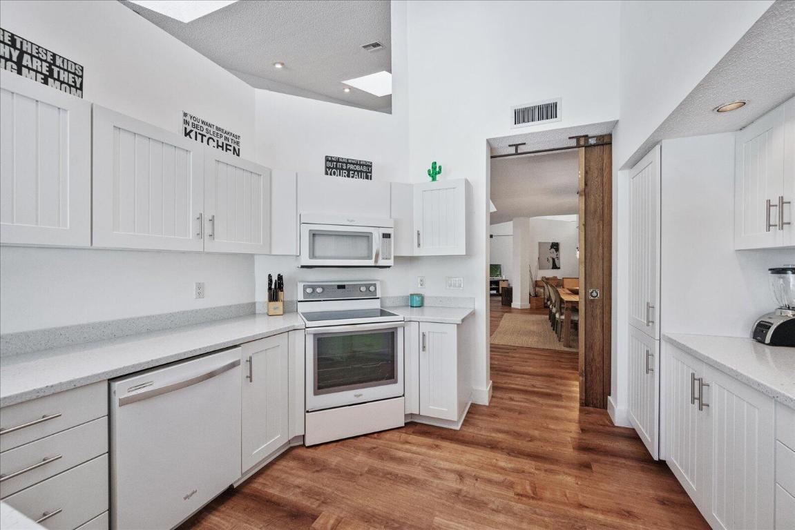 WINDSOR WAY 2 - Residential Lease