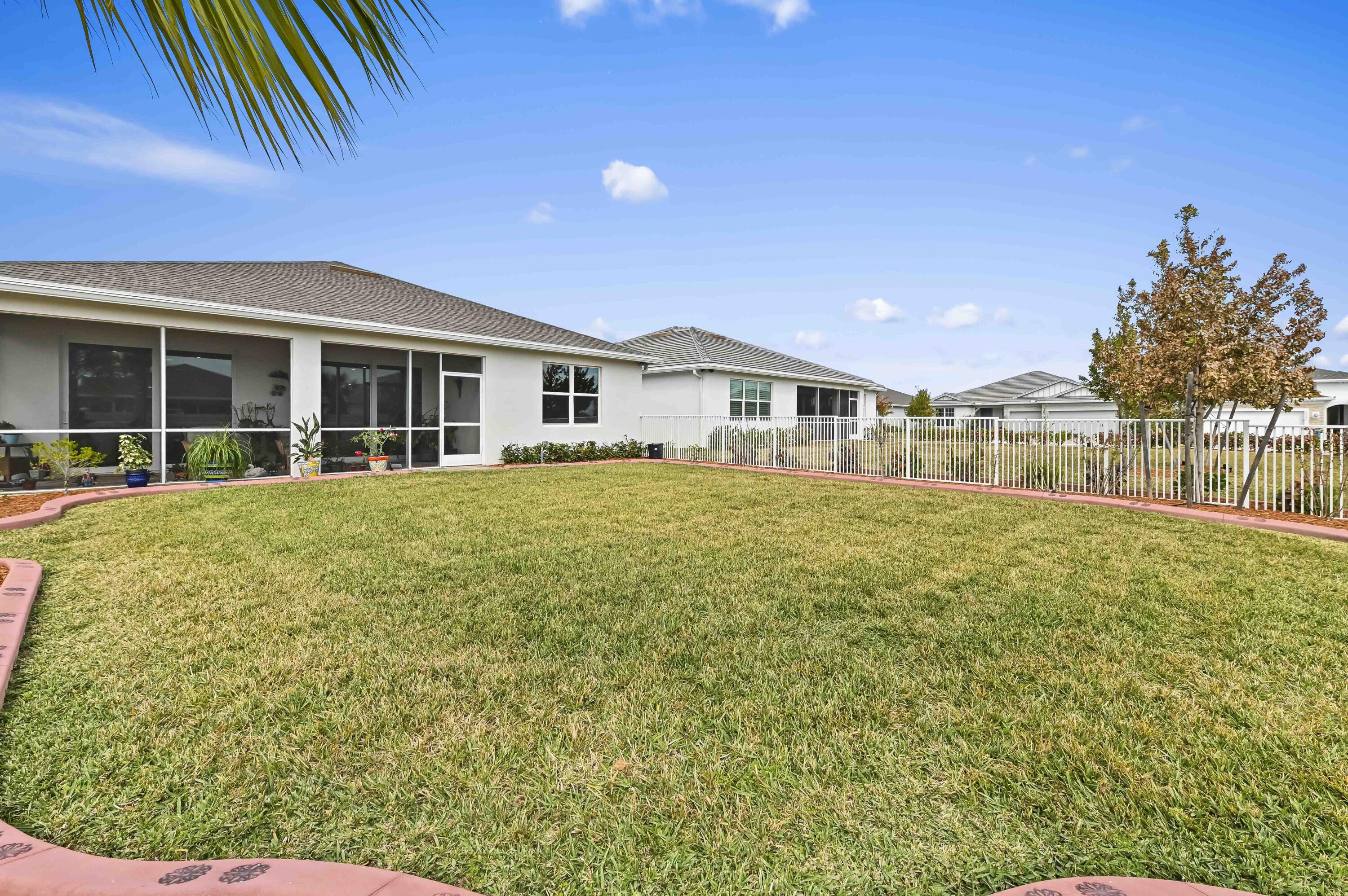 DEL WEBB AT TRADITION - Residential