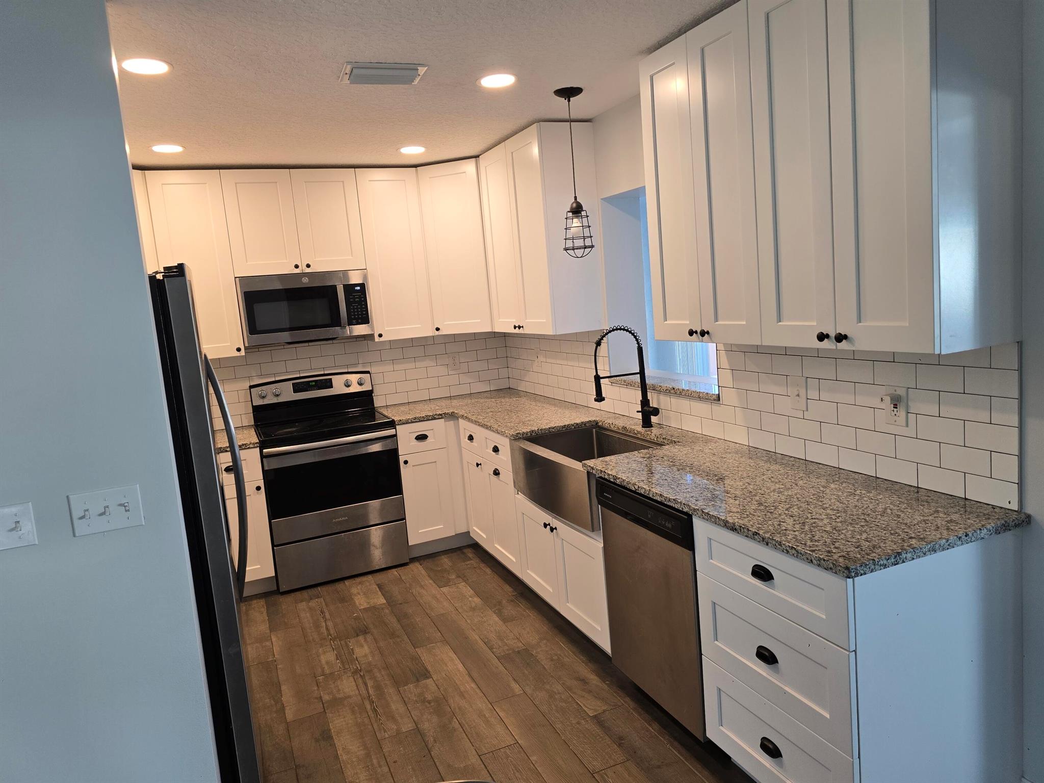 JILLWOOD ACRES - Residential