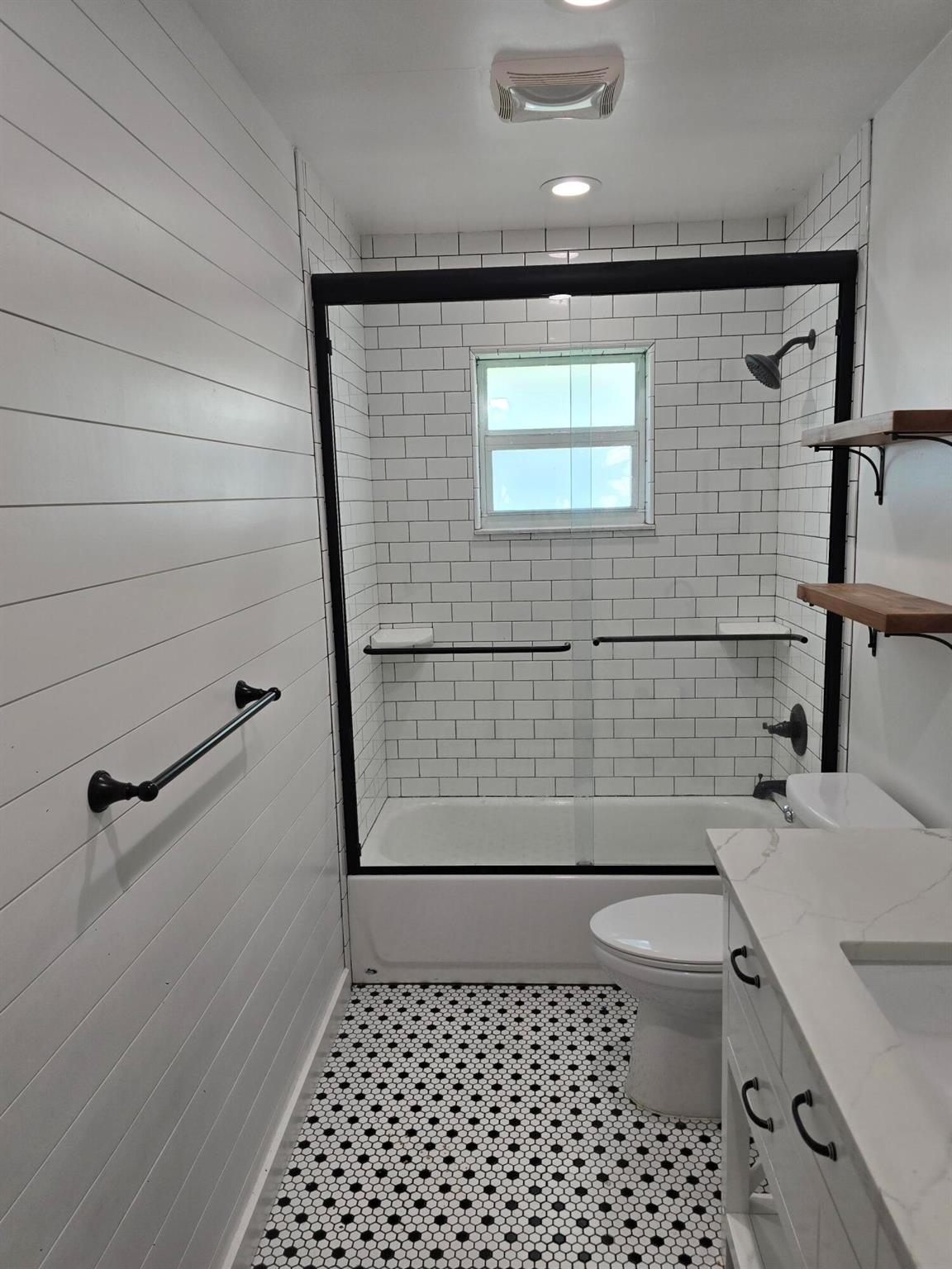 JILLWOOD ACRES - Residential