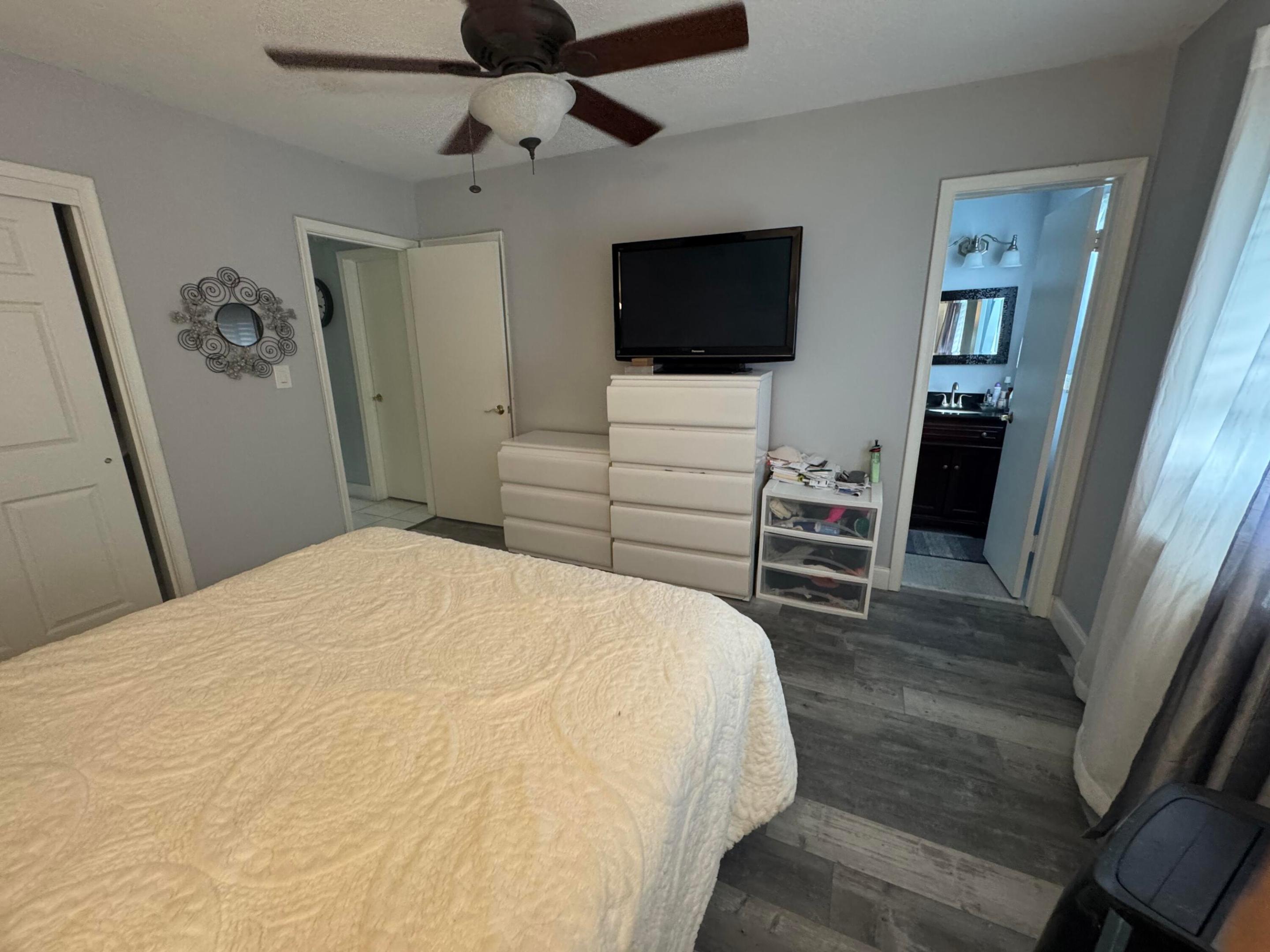 Tarleton Manor - Residential