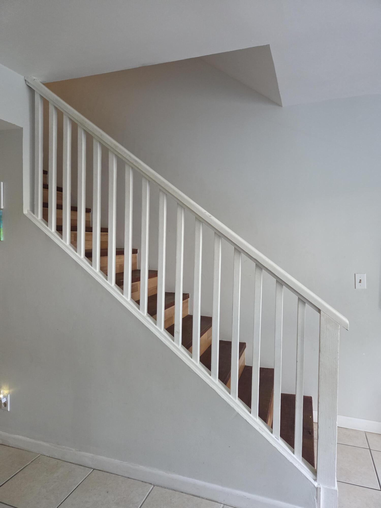 RIVERWALK 1 - Residential Lease