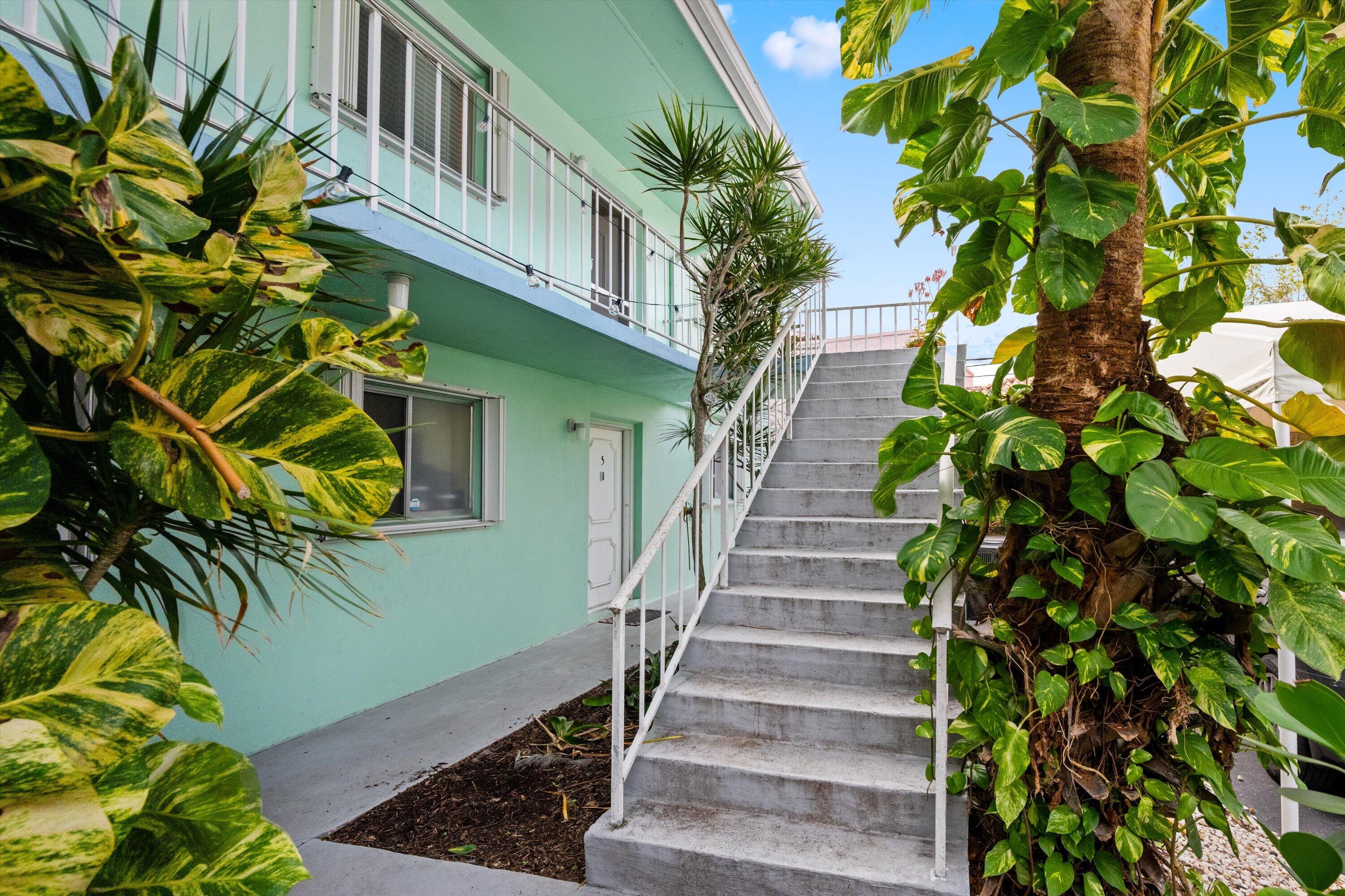 FOUR TWENTY ONE CONDO - Residential