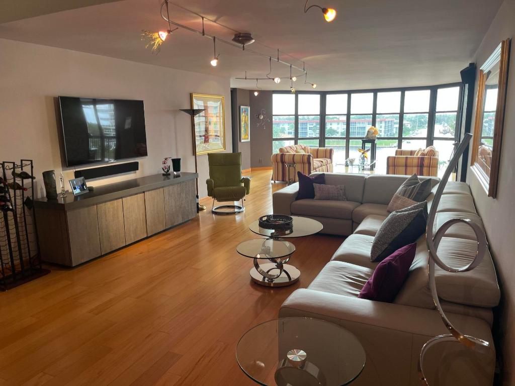 Hillsboro Ocean Club - Residential