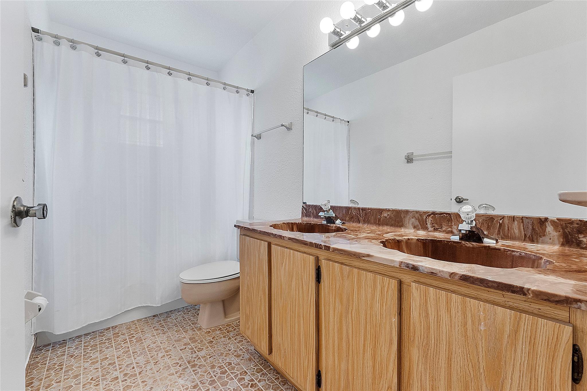 Boulevard East 94-47 B - Residential