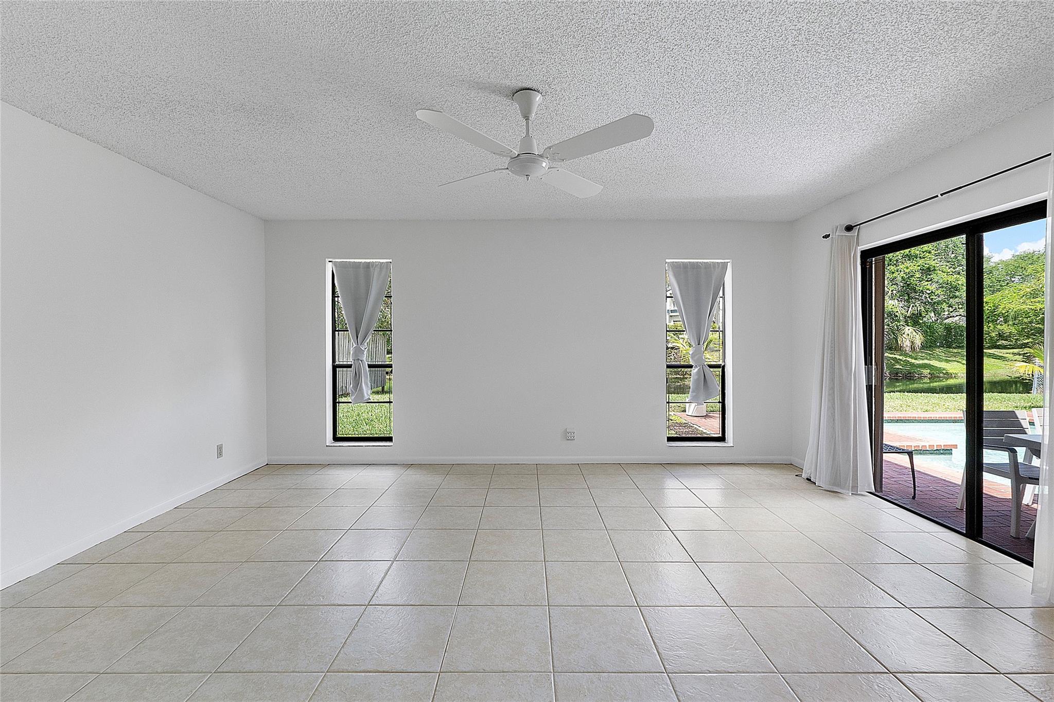 Boulevard East 94-47 B - Residential