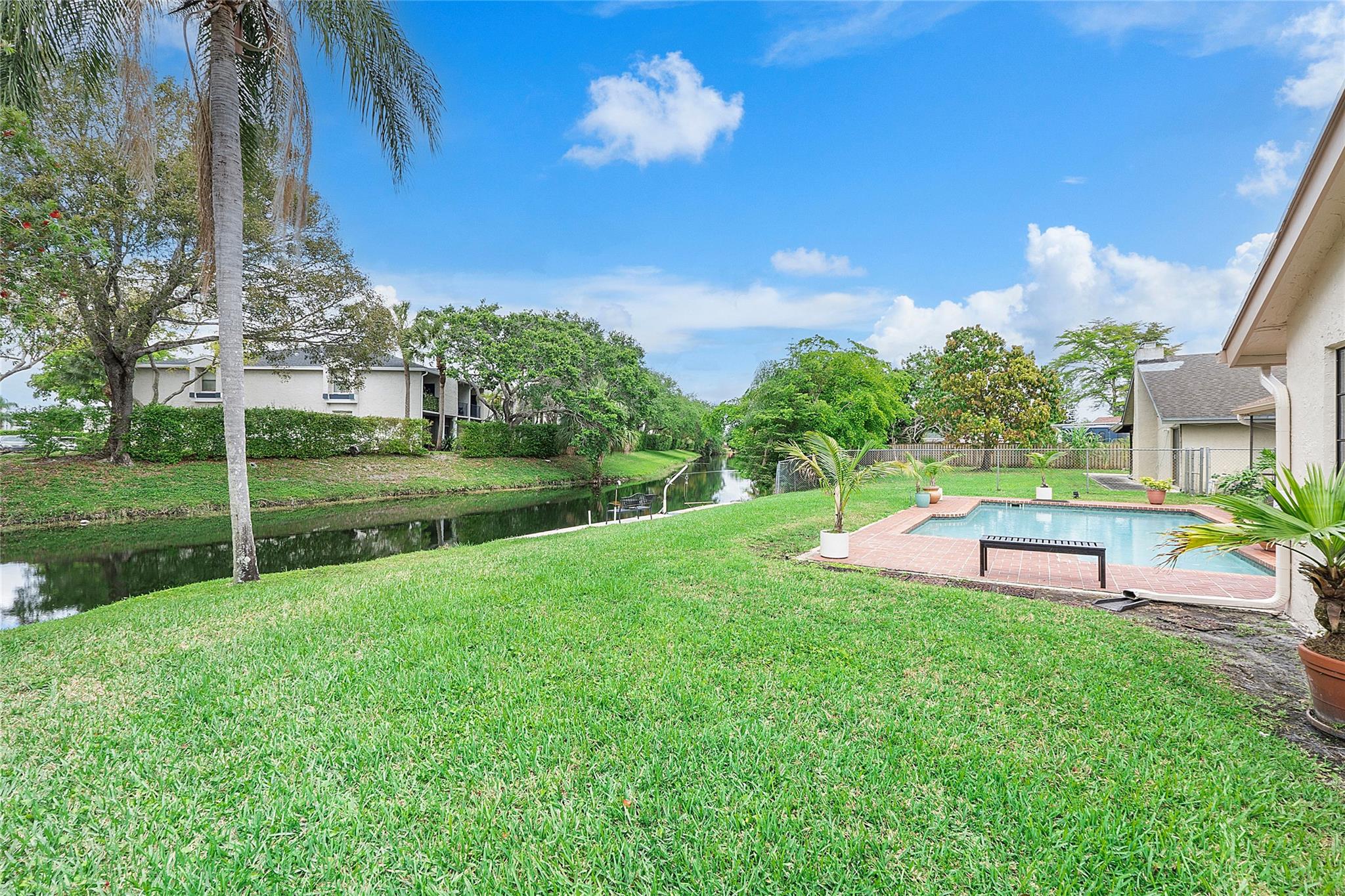 Boulevard East 94-47 B - Residential