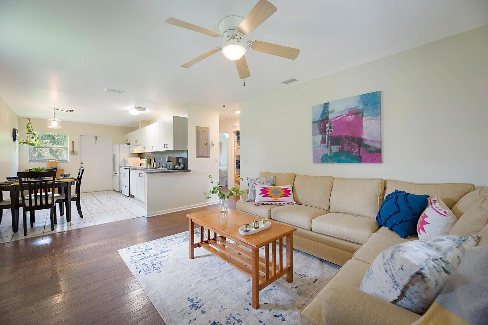 LOXAHATCHEE GROVES - Residential Lease