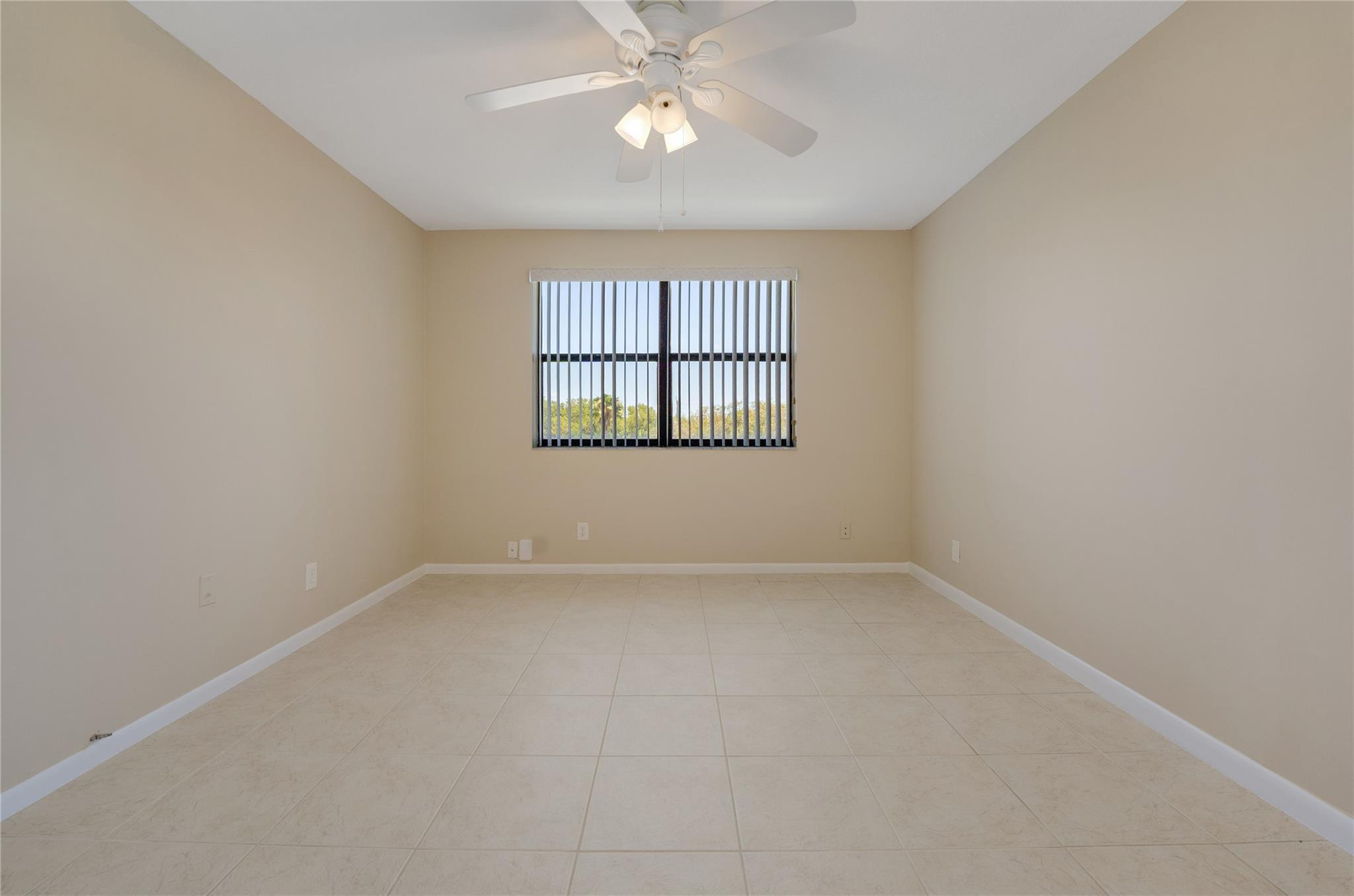 Sunrise Lakes - Residential