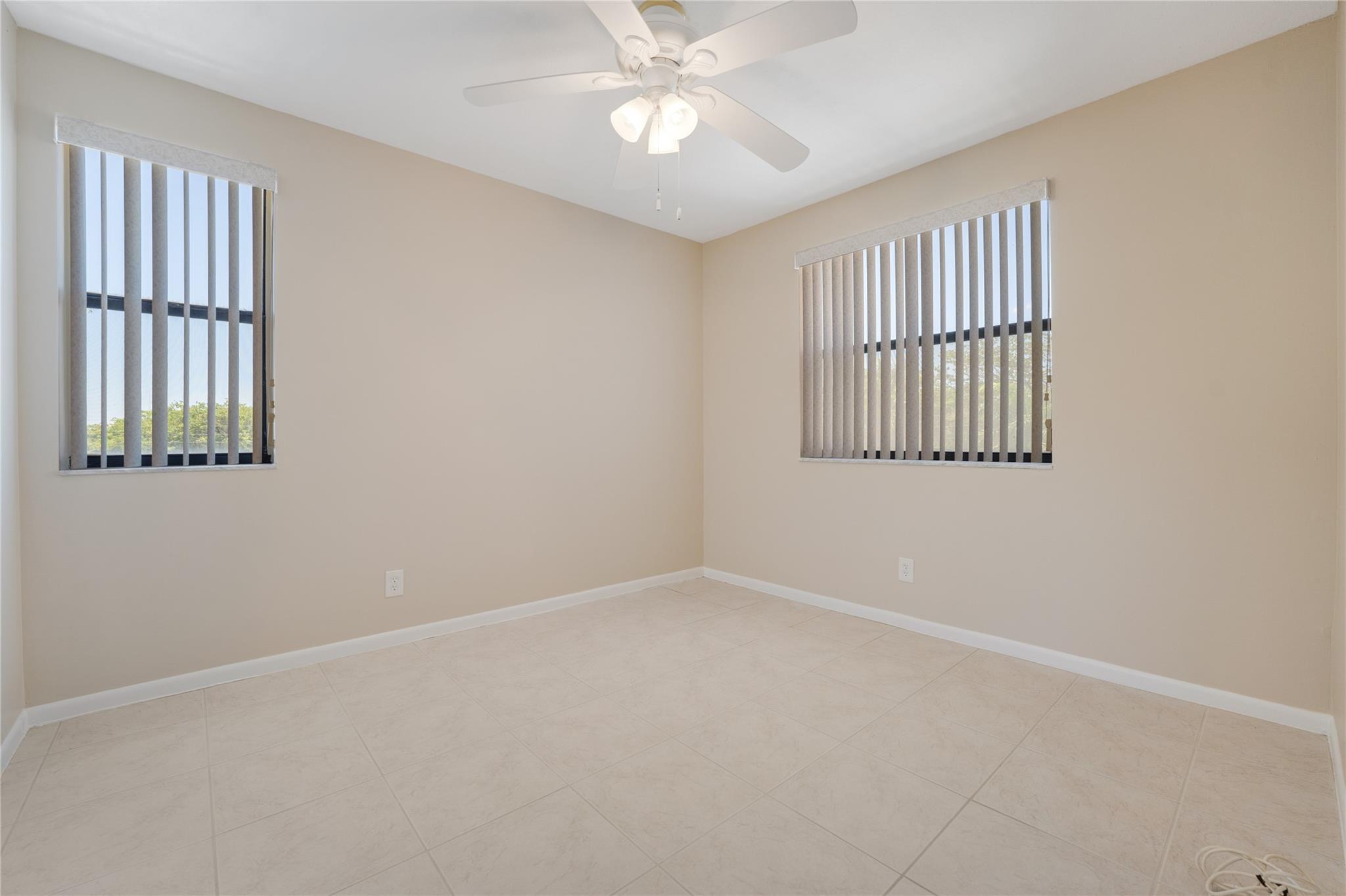 Sunrise Lakes - Residential