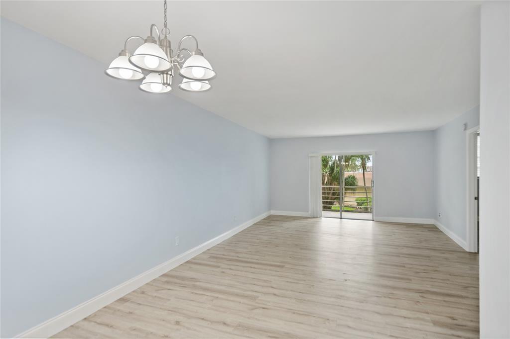 2731 NE 14th Street Cswy 232