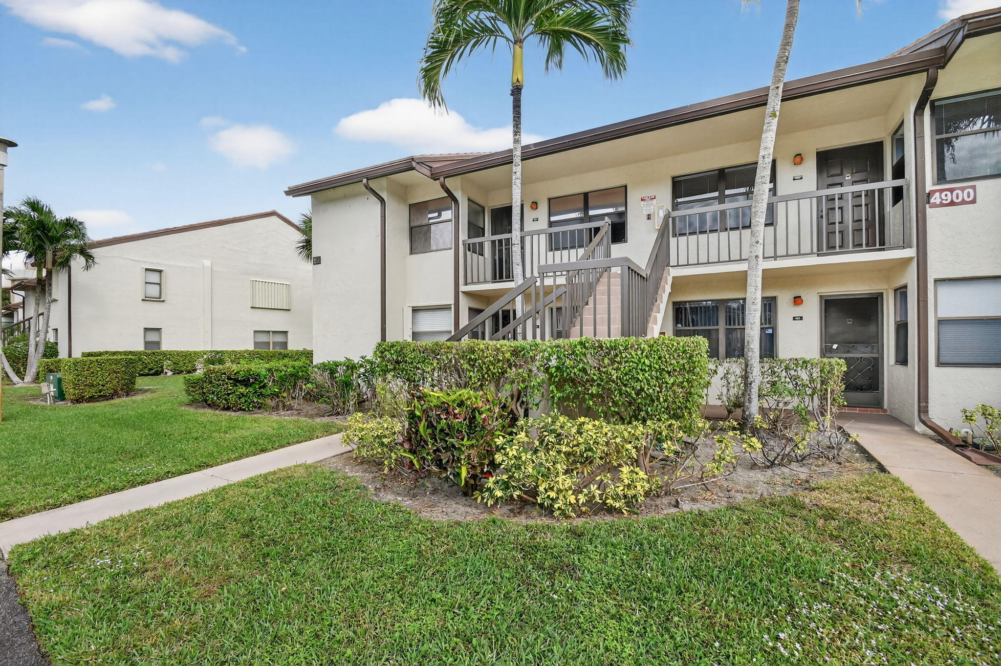 4900 Lucerne Lakes Boulevard 201