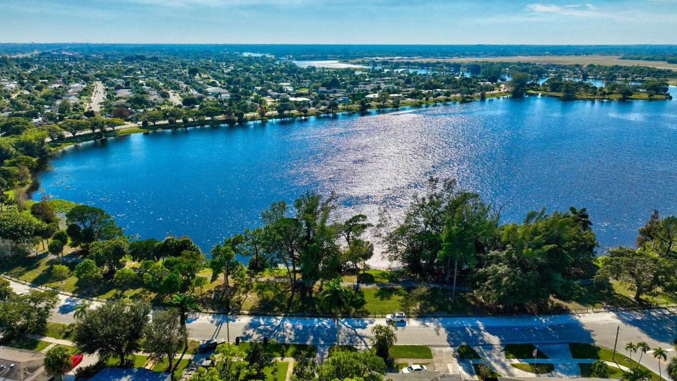 THORBURY HGTS IN - Residential