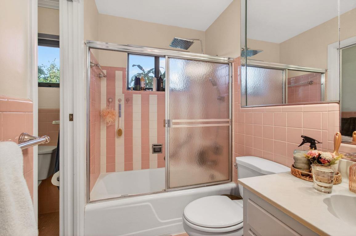 THORBURY HGTS IN - Residential