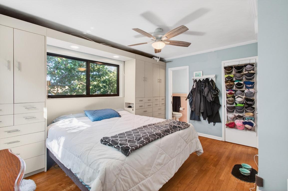 THORBURY HGTS IN - Residential