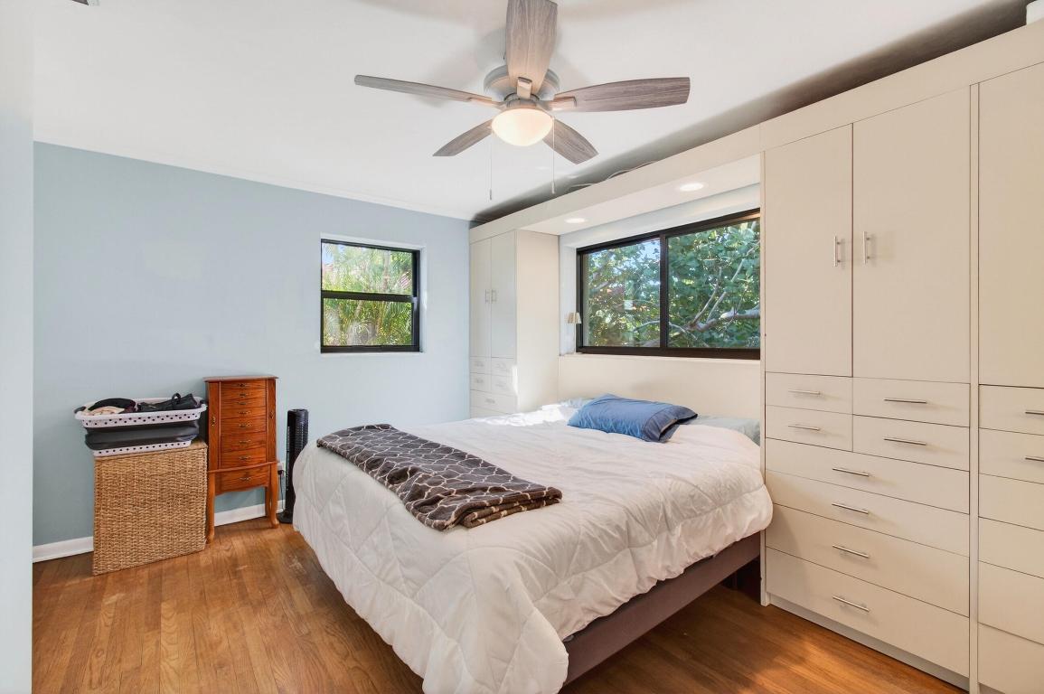 THORBURY HGTS IN - Residential