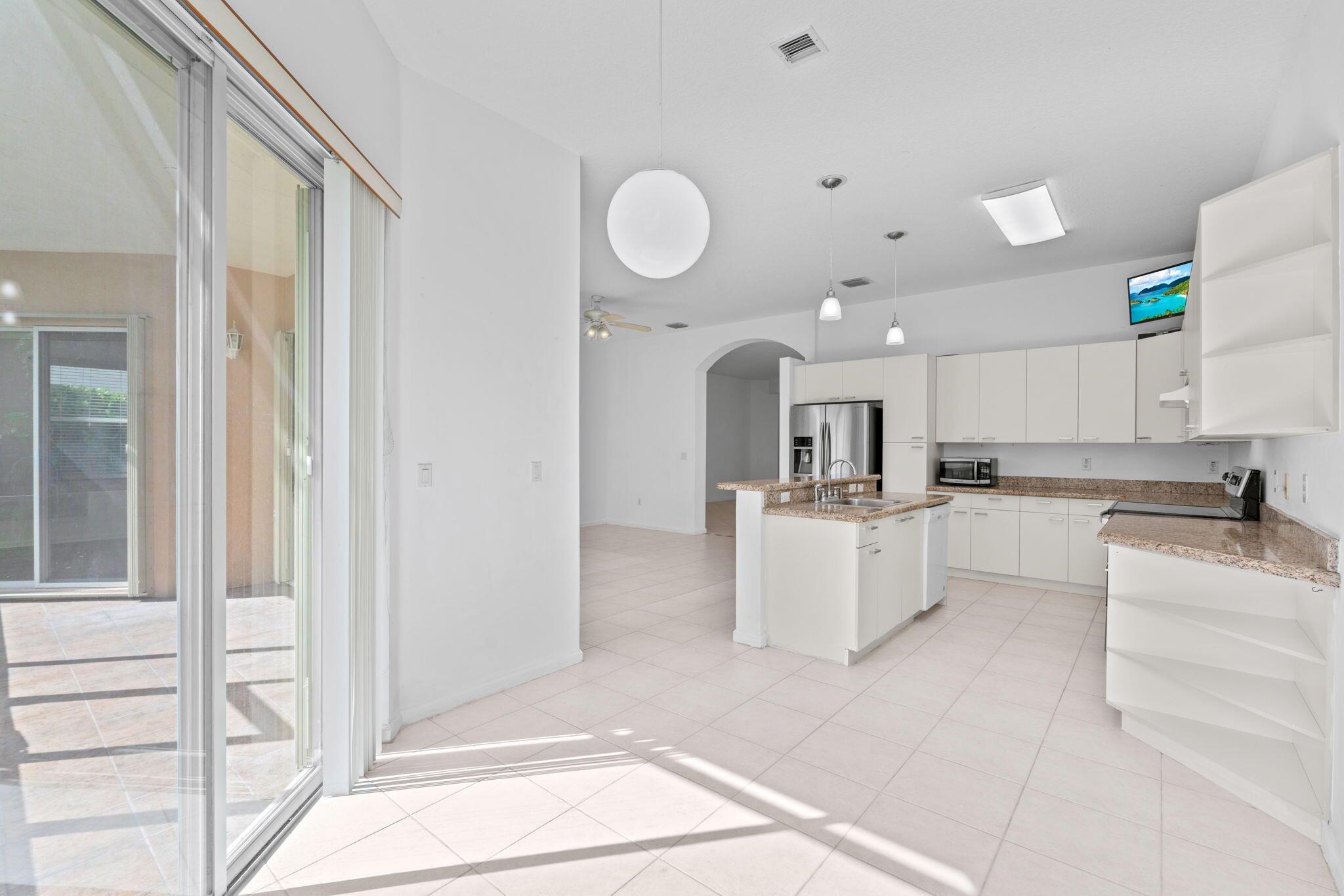 MADISON GREEN - Residential Lease