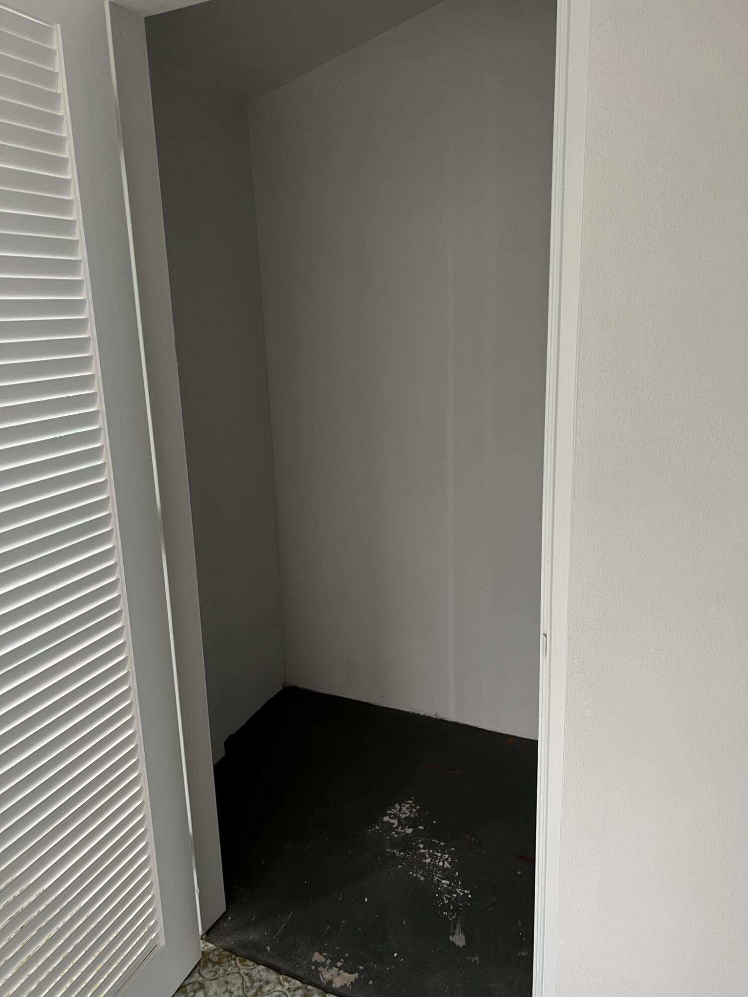 2736 Dudley Drive E I