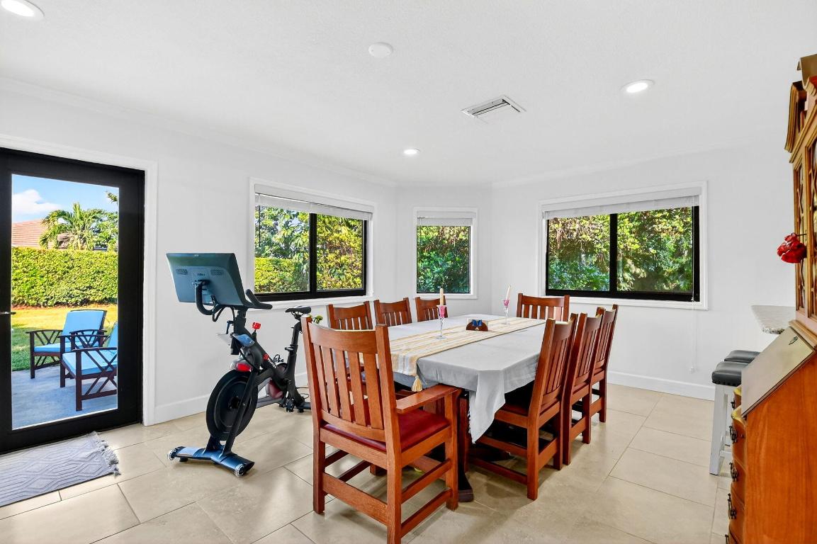 PINE VILLAS 10 - Residential Lease