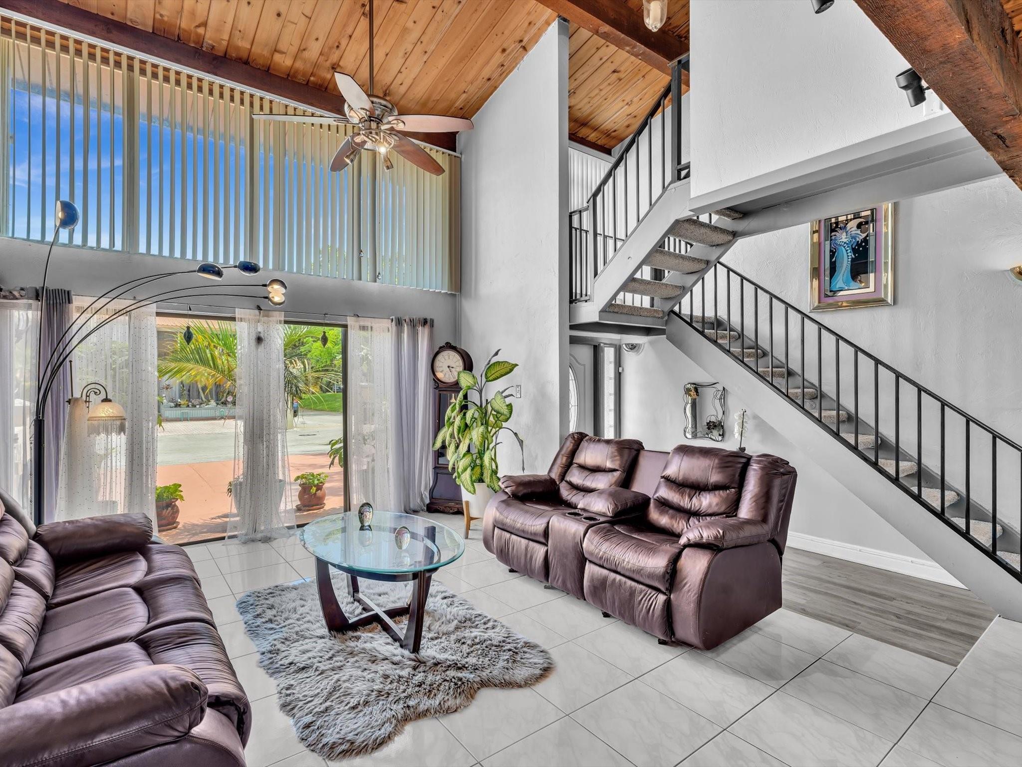 701 E Coco Plum Cir 8