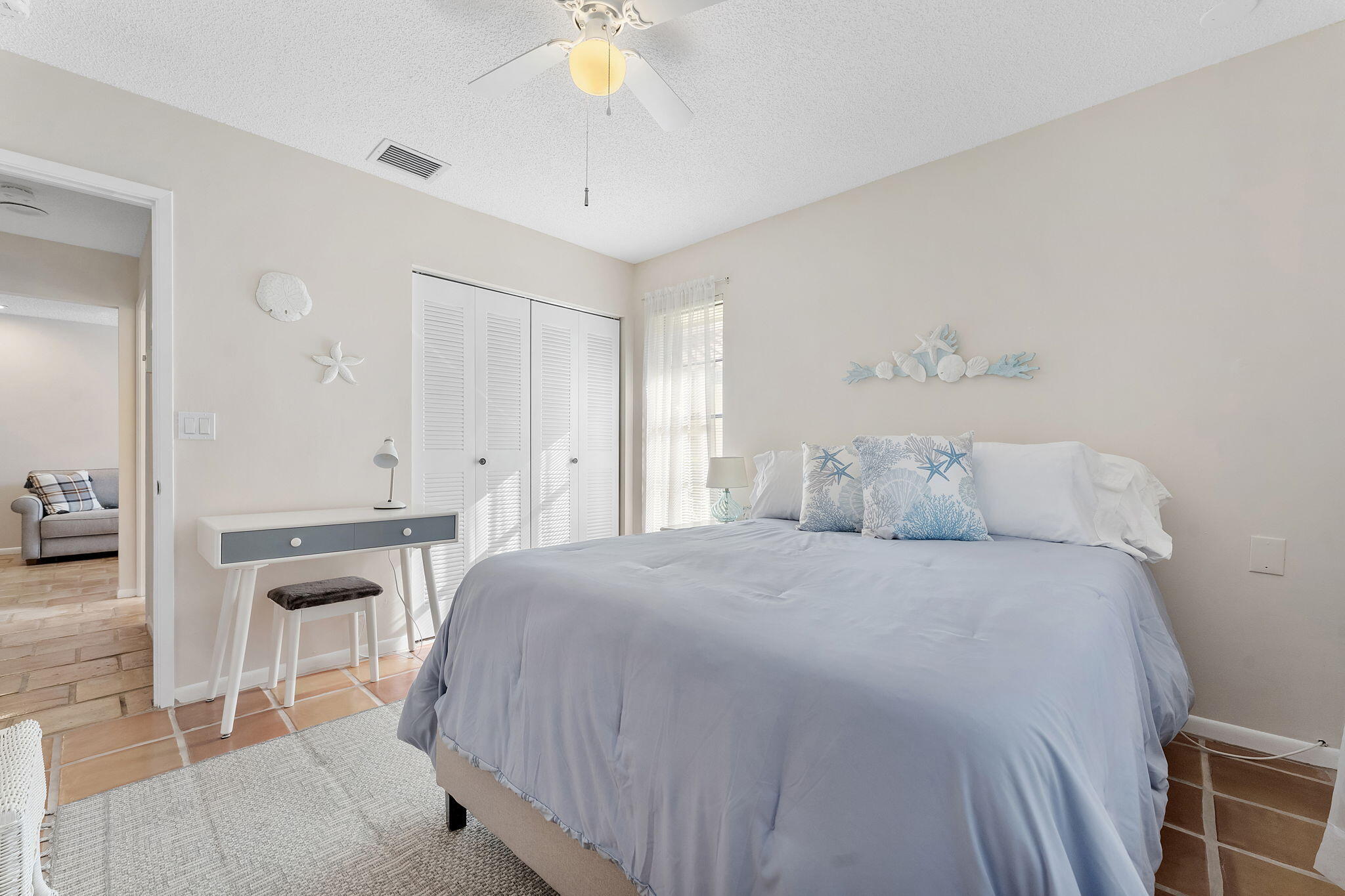 PALM CHASE LAKES - Residential