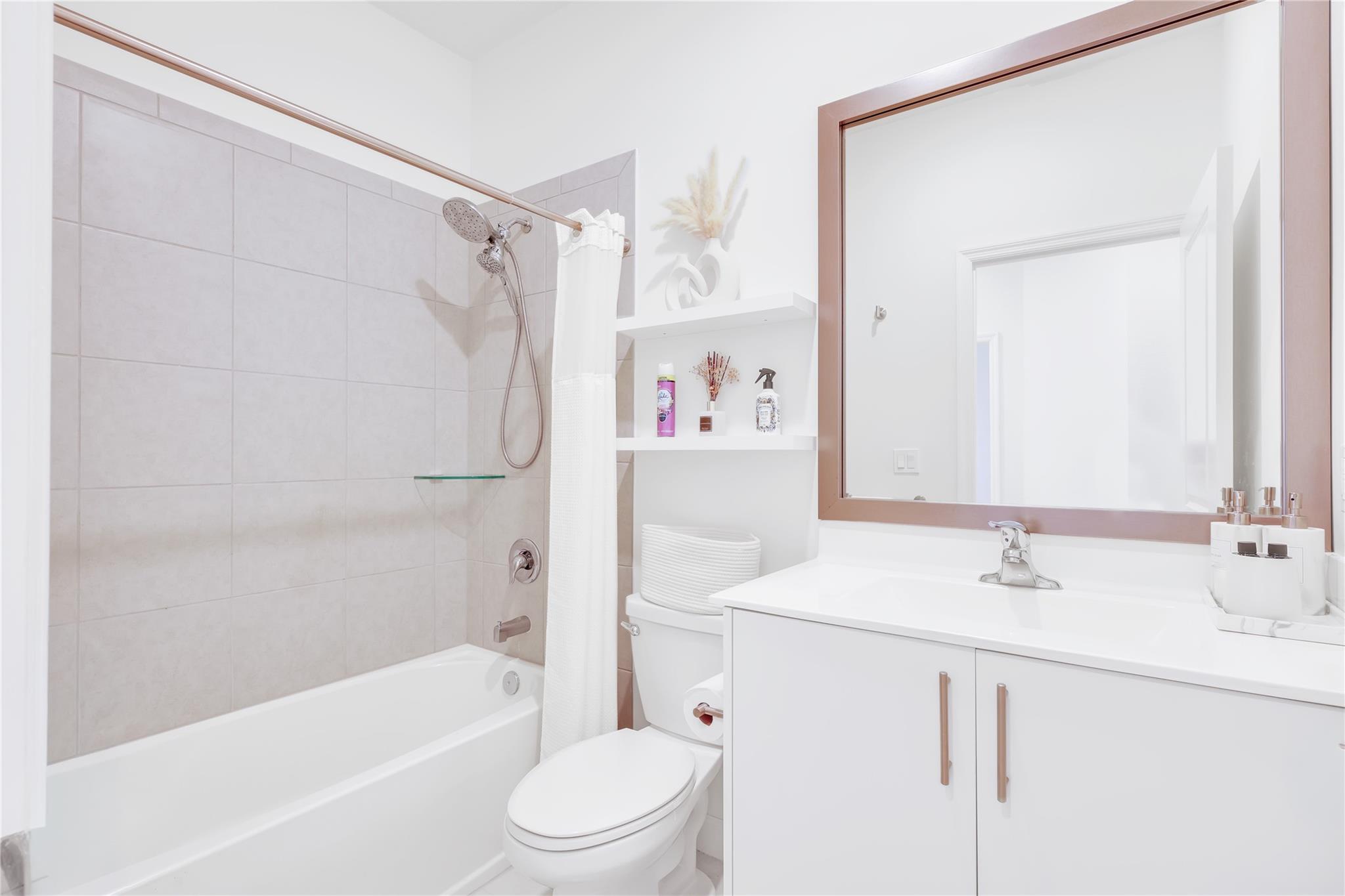 Azalea Isle - Residential